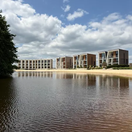 Luxapartments 305 Penati Golf Апартаменты